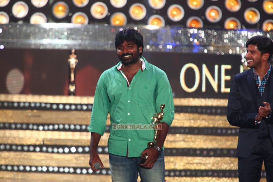 Vijay Sethupathy At Vijay Awards 625