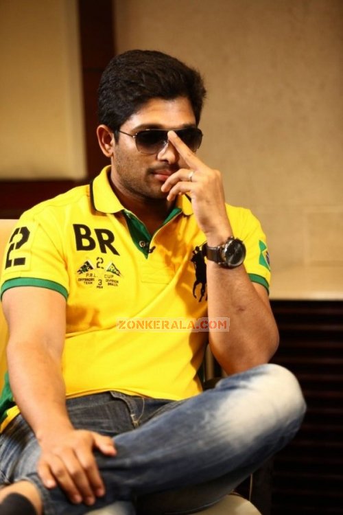 Allu Arjun In Kerala Photos 436