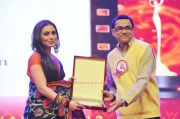 Rani Mukherji At Asiavision Movie Awards 2013 602