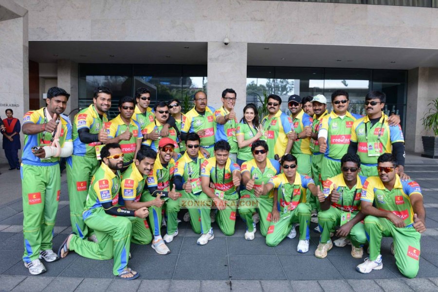 Ccl 3 Kerala Strikers Vs Bhojpuri Dabanggs Stills 5460