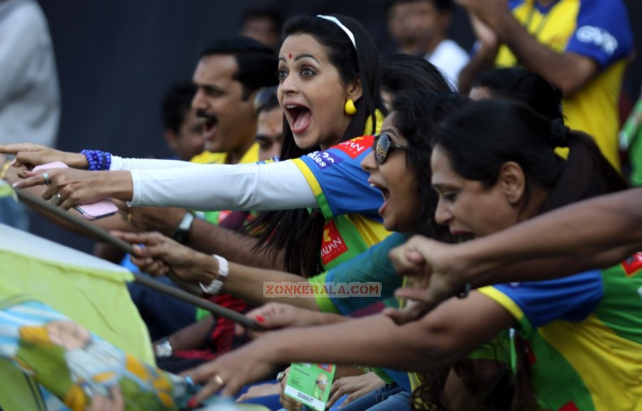 Bhavana At Kerala Strikers Vs Karnataka Bulldozers Match 831