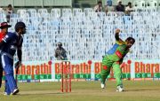 Ccl 3 Kerala Strikers Vs Karnataka Bulldozers Stills 6974