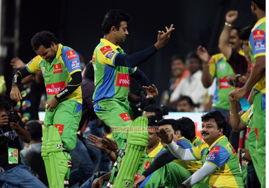 Kerala Strikers Winning Celebration 157