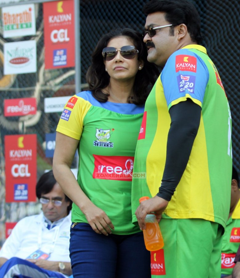 Lissy Priyadarshan And Mohanlal 890