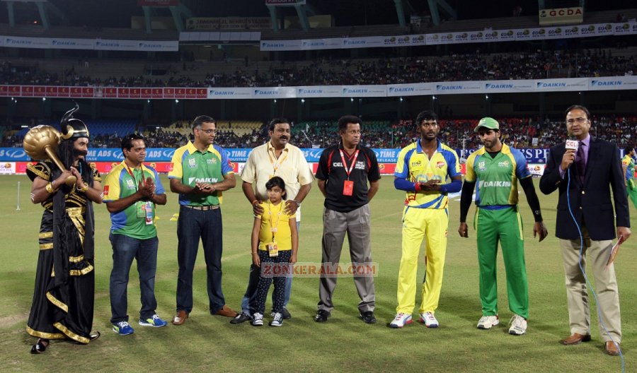 Ccl 4 Kerala Strikers Vs Chennai Rhinos Match 1613