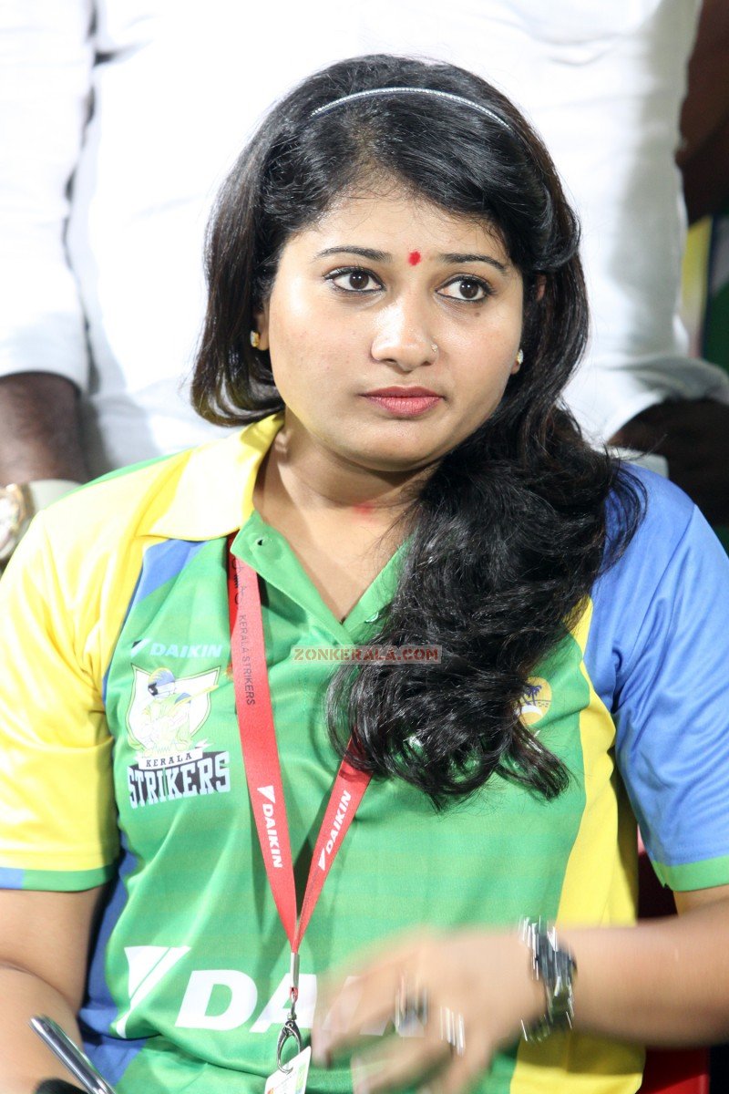 Ccl 4 Kerala Strikers Vs Chennai Rhinos Match 5535