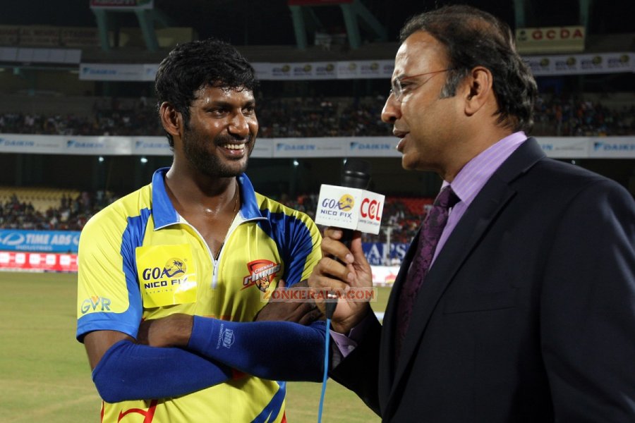 Vishal Ccl4 Kerala Strikers Vs Chennai Rhinos Match 692