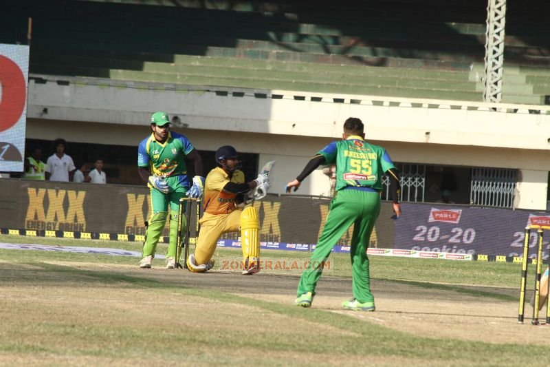 New Picture Ccl 5 Chennai Rhinos Vs Kerala Strikers Malayalam Event 4584