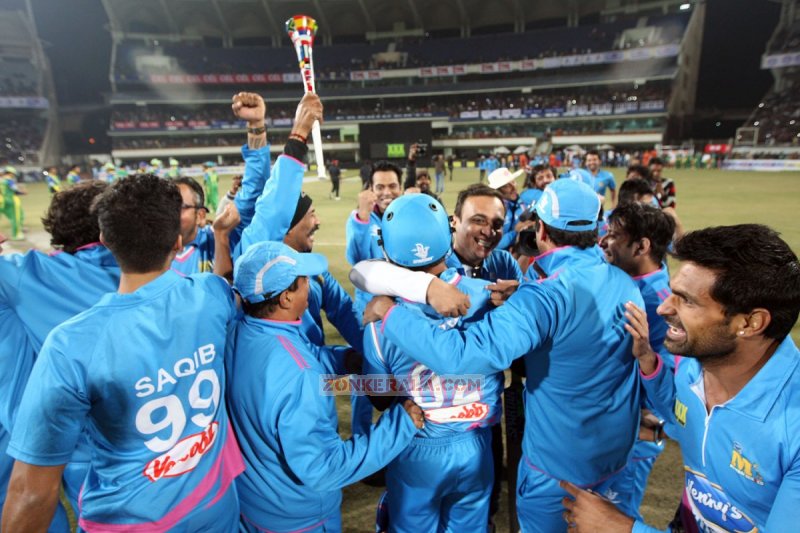 Ccl 5 Kerala Strikers Vs Mumbai Heroes Match Event Pics 8994