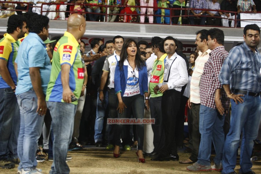 Ccl Kerala Strikers Vs Mumbai Heroes 6237