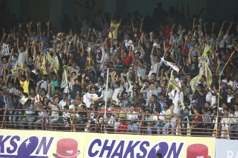 Ccl Kerala Strikers Vs Mumbai Heroes Stills 8276