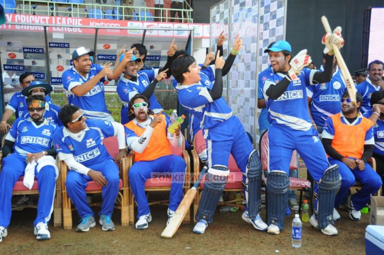 Karnataka Bulldozers Vs Kerala Strikers Photos 9622