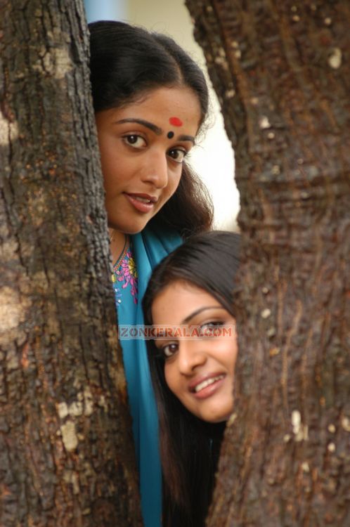 Kavya Madhavan And Geethu Mohandas Photos 356