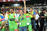 Vinu Mohan Bhavana And Prithviraj At Ccl 2 876