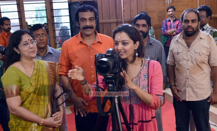 Manju Warrier At Life Through Lens Exhibition Photos 6093