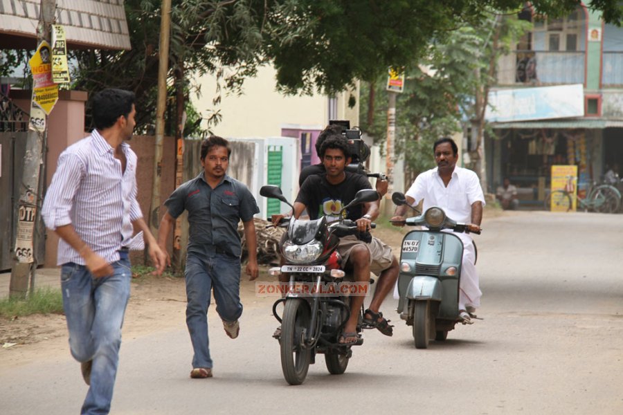 Neram Movie Working Stills 6640