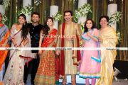 Aan Augustine With Prithviraj Family