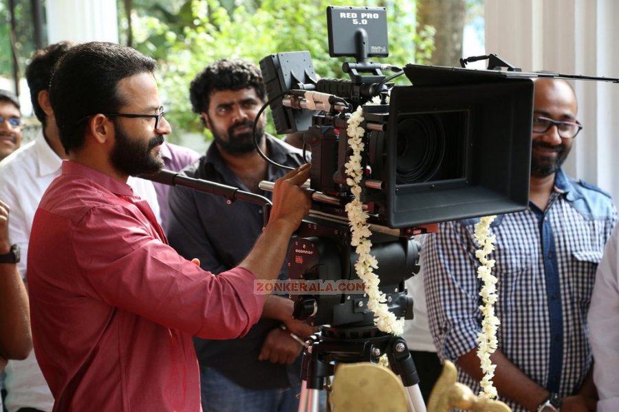 Jayasurya At Punyalan Agarbattis Pooja 345