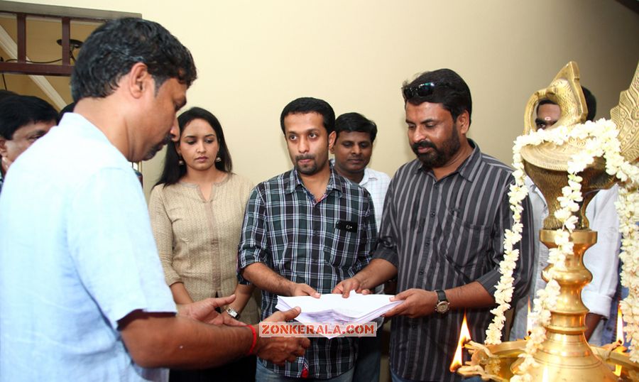 Red Movie Pooja Still