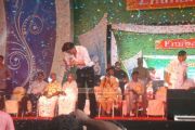 Shahrukh Khan At Emmanuval Slik Kochi Opening 3126