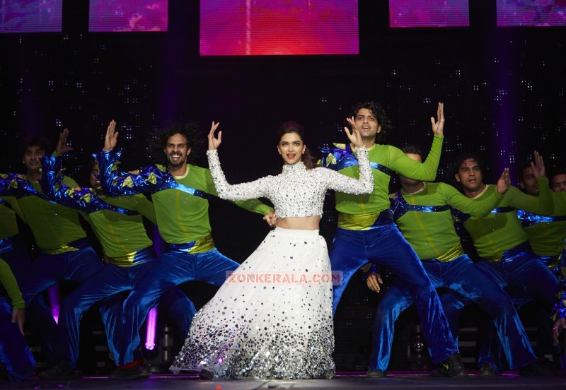 Deepika Padukone At Slam The Tour 559