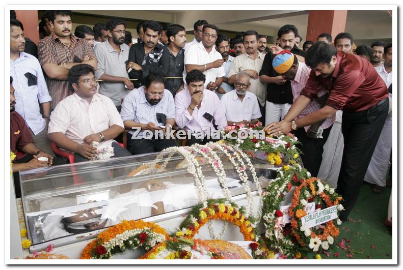 Jayaram Paying Tribute To Lohithadas