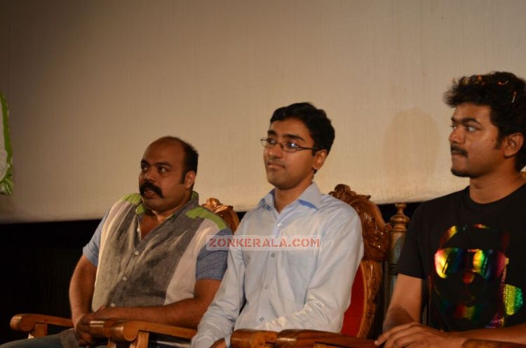 Vijay At Velayudham Trailer Launch In Kerala New Pic 654