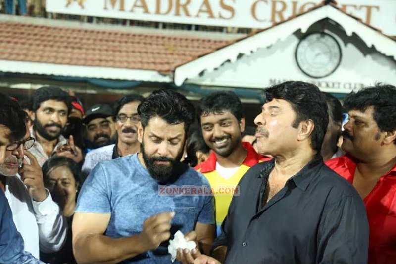 Vikram Birthday At Natchathira Cricket With Mammootty 875