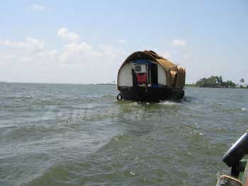 House Boat in Vembanadu Lake